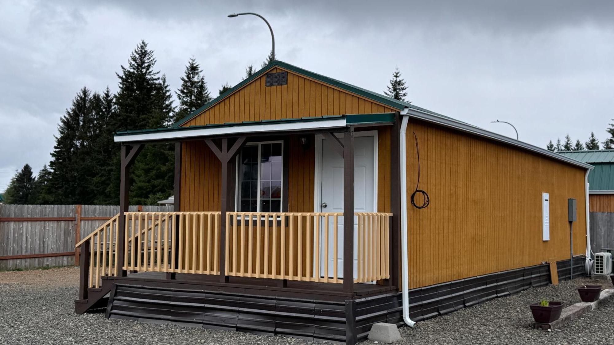 Far West Cabin-Tiny Homes Rental Forks Kültér fotó